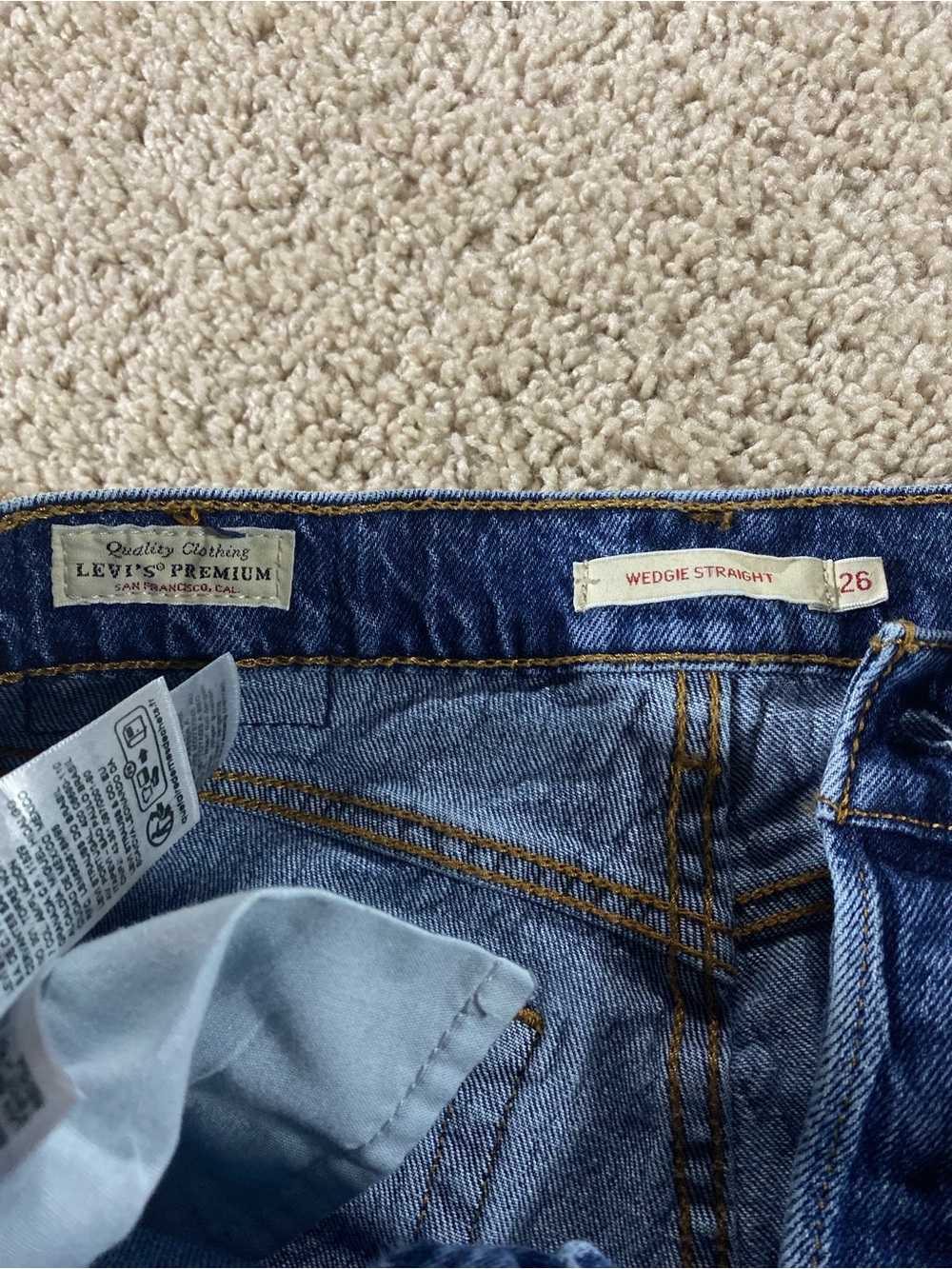 Levi's Wedgie Straight Ankle 26 Dark Wash Blue Jean Denim Pants 26x28 - Picture 4 of 12